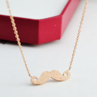 俏皮小胡子磨砂14k玫瑰金项链 简约百搭女款个性创意钛钢吊坠颈链