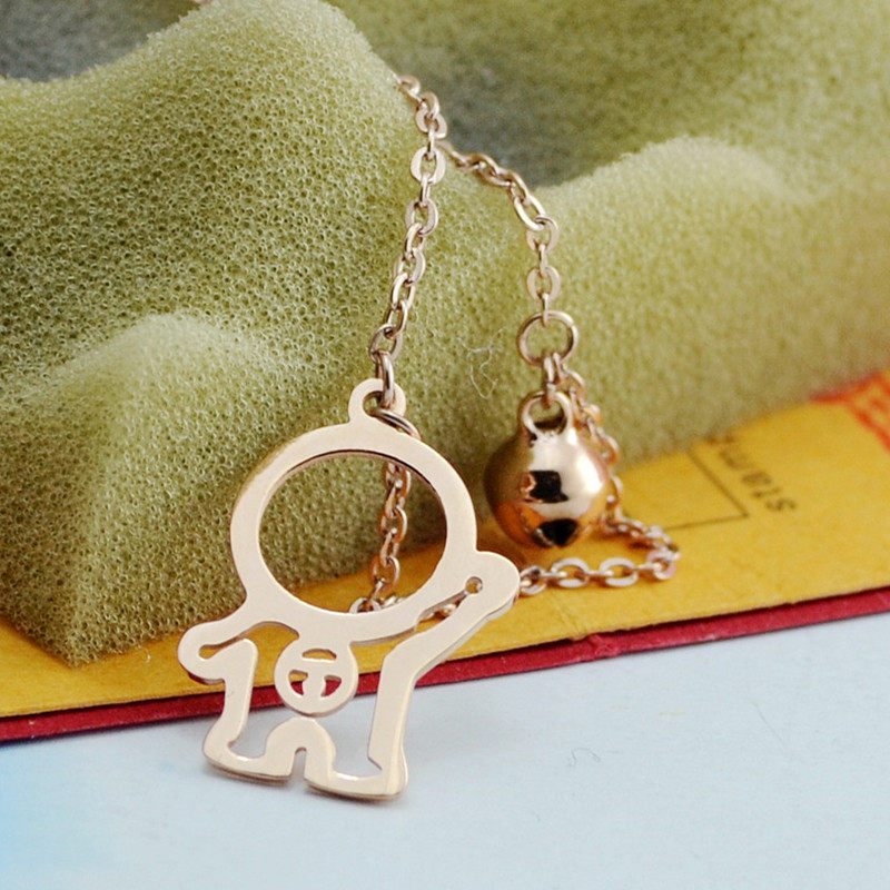 哆A梦镂空机器猫彩金锁骨项链 日韩简约女款钛钢不掉色吊坠首饰品