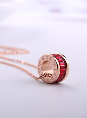 彩色冰晶石罗马数字钛钢吊坠项链