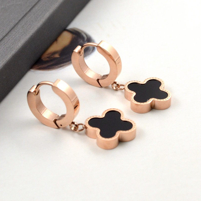 唯美四叶草黑白双面不过敏钛钢耳钉 日韩时尚女款18K玫瑰金耳坠