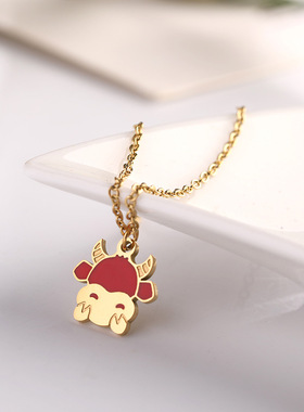 生肖属牛钛钢玫瑰金吊坠锁骨项链