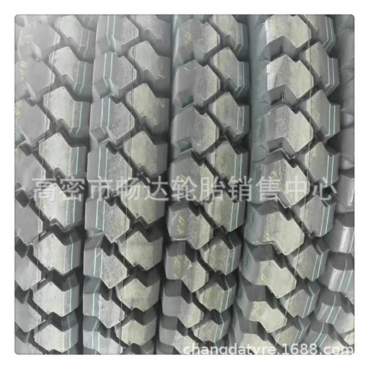 矿山用11.00-20 牌 卡车轮胎