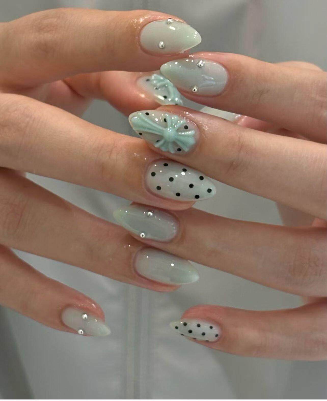 纯手工穿戴甲短款美甲中长冰透薄荷绿克罗心ins辣妹欧美风波点y2k图片