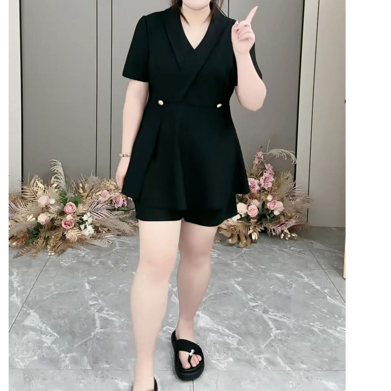 时尚设计大码胖mm遮肚套装2024夏季新款显瘦开衩上衣短裤两件套女