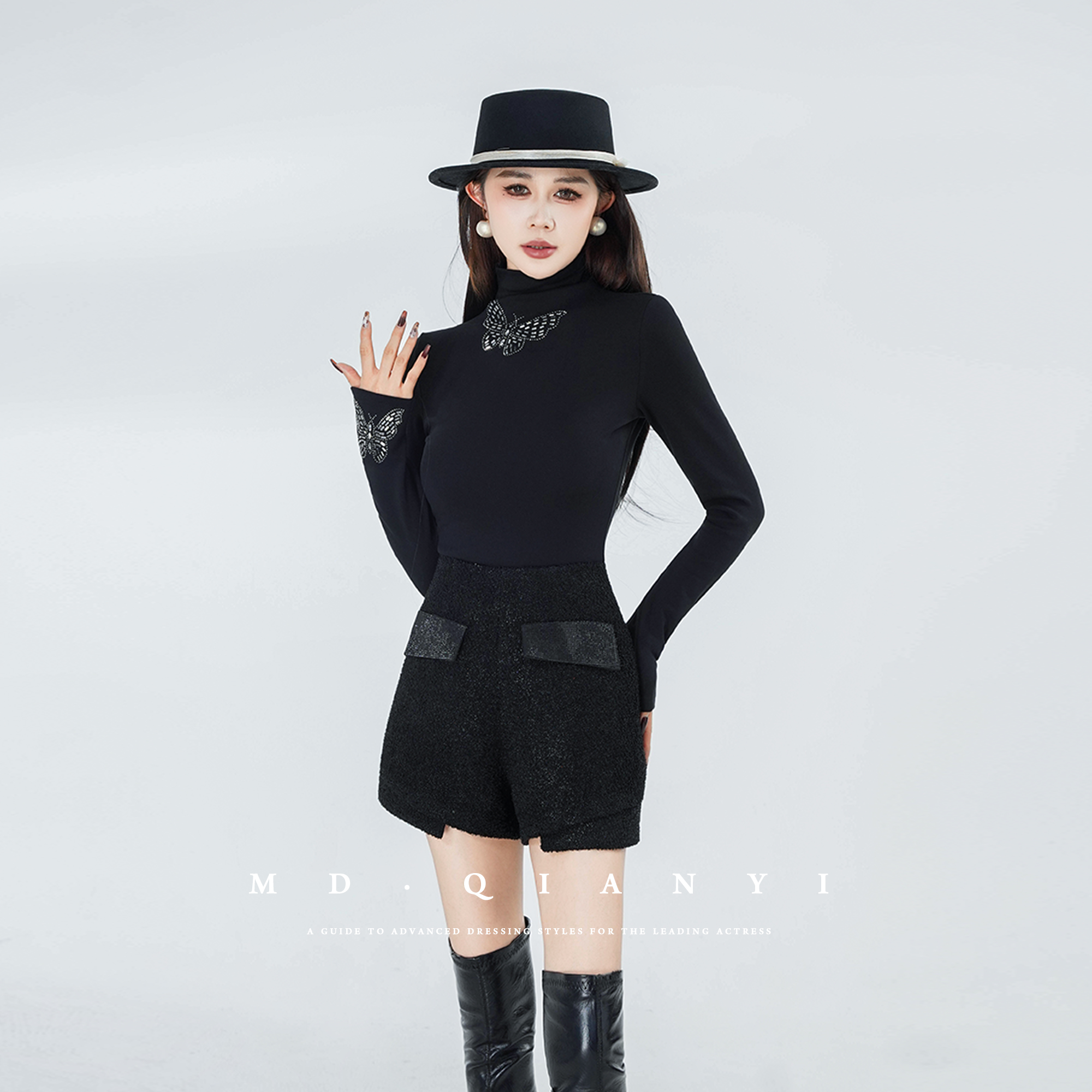 MD千亿【蝶影花期】2025冬新款时尚气质显瘦保暖打底上衣