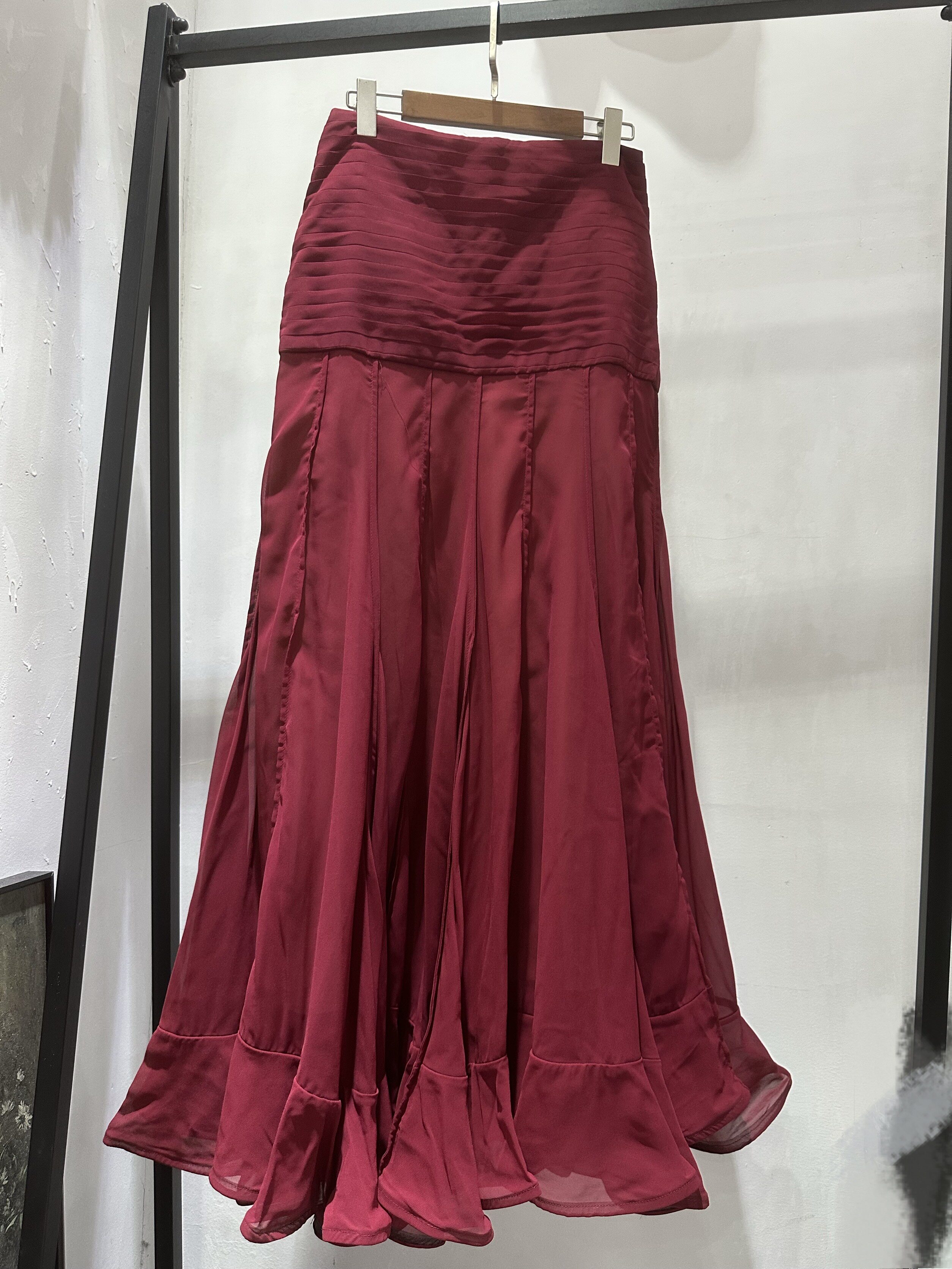 春夏压褶包臀荷叶边摆长款半身裙