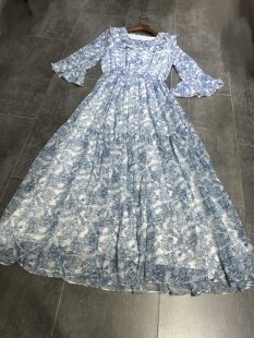 春夏荷叶边白色底灰调蓝色碎花松紧腰长款连衣裙