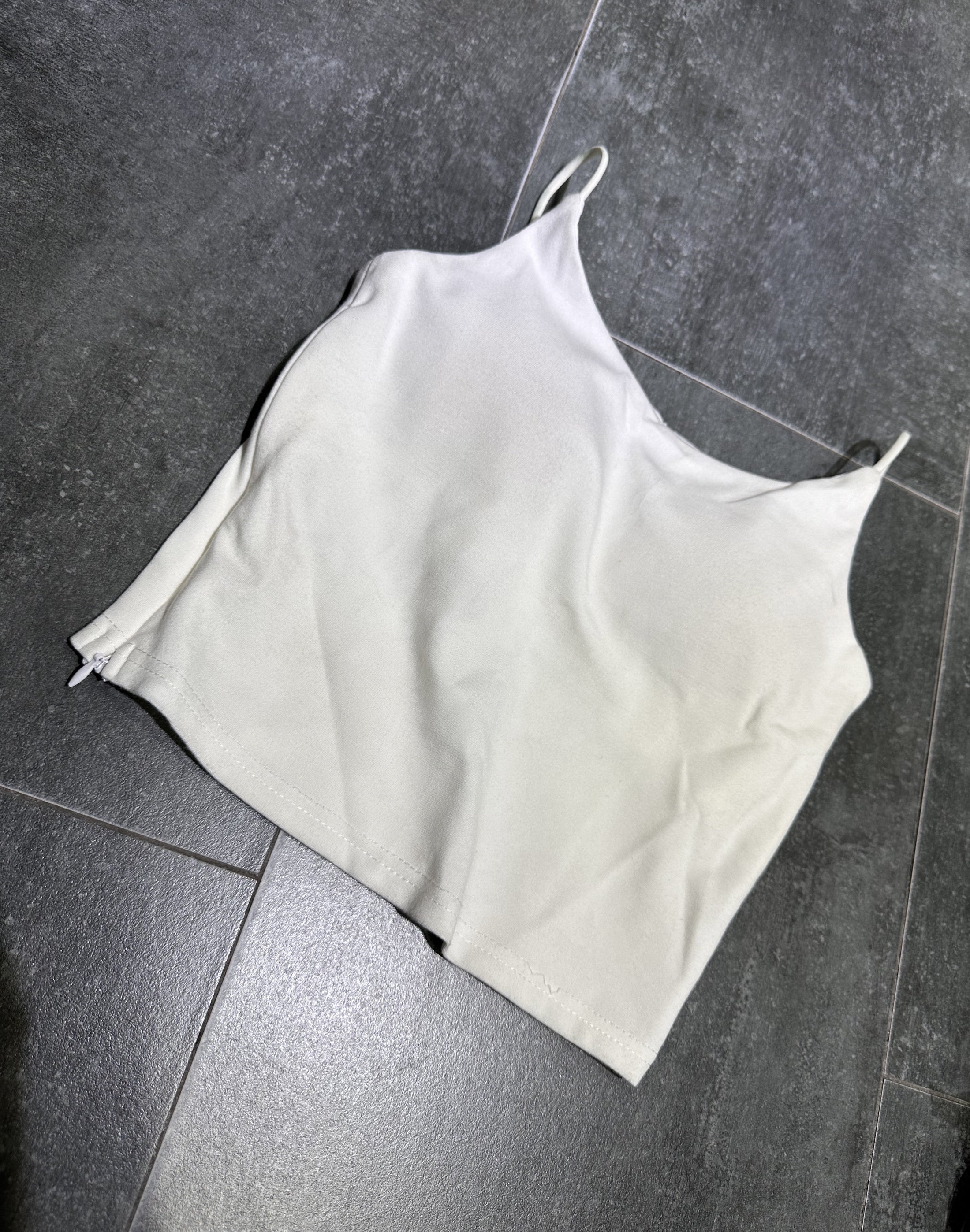 吊带内搭女休闲简约纯色百搭瑜伽打底美背 上衣