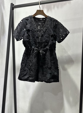 黑色蕾丝花朵镂空收腰连体短裤