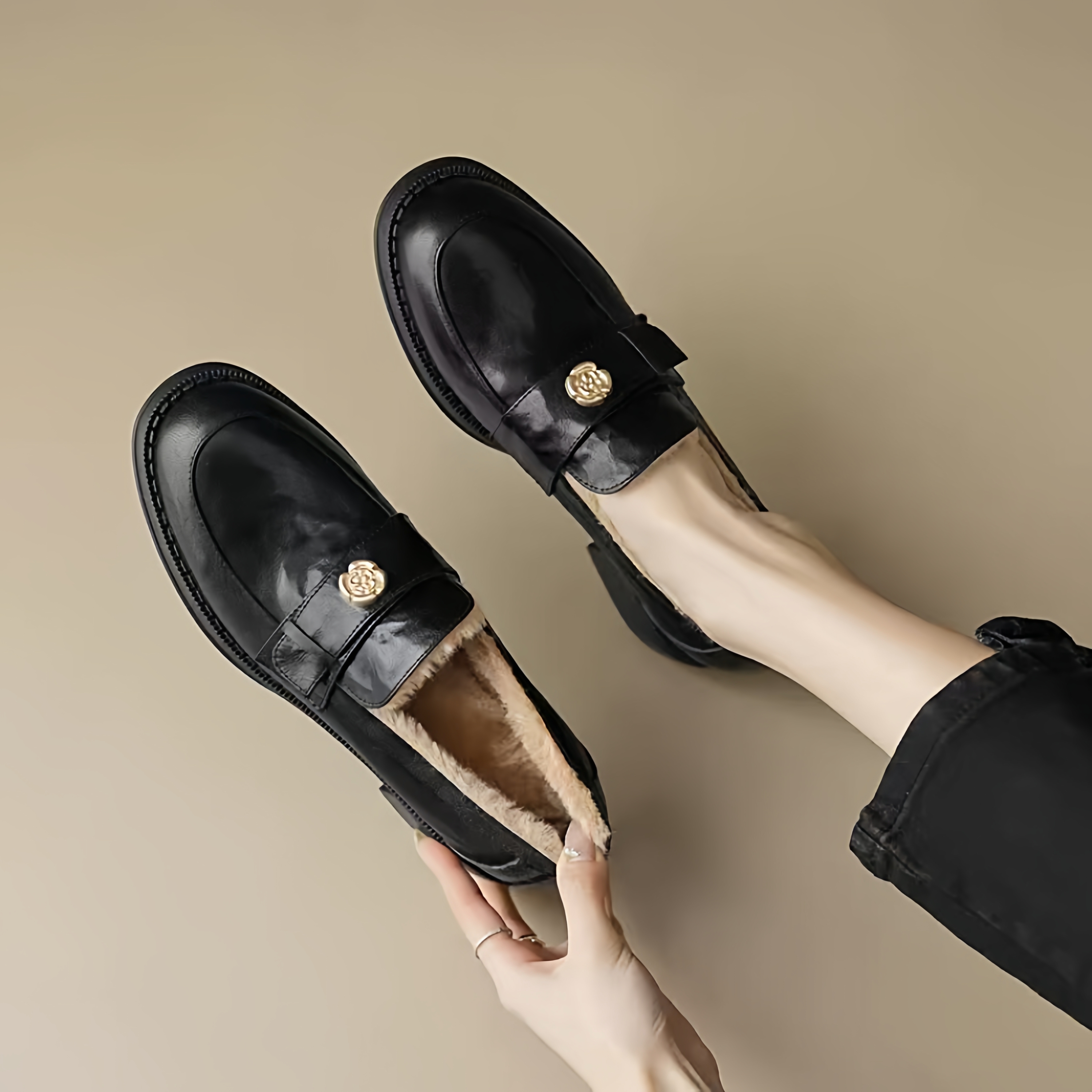 山茶花加绒英伦风乐福鞋