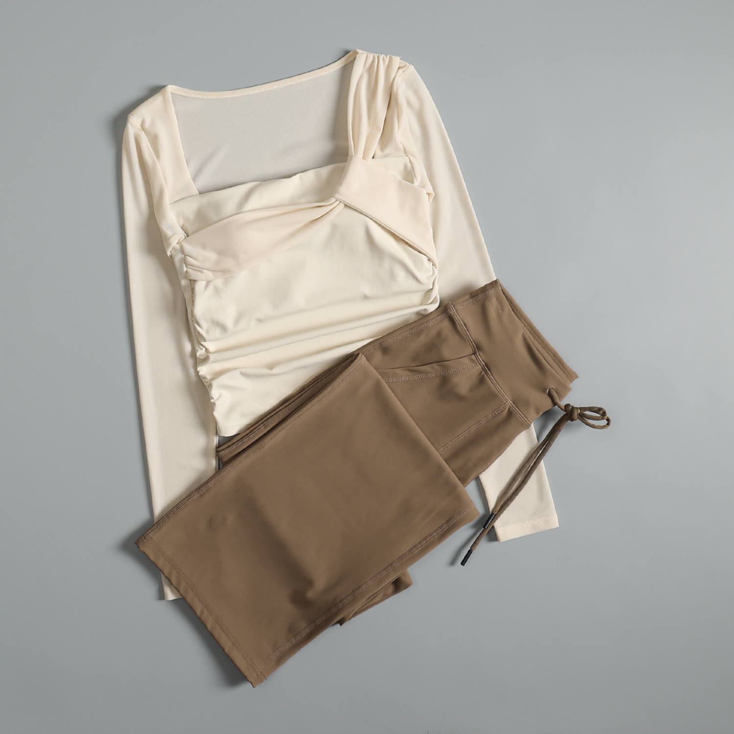 瑜伽健身套装女秋季网纱透气跑步