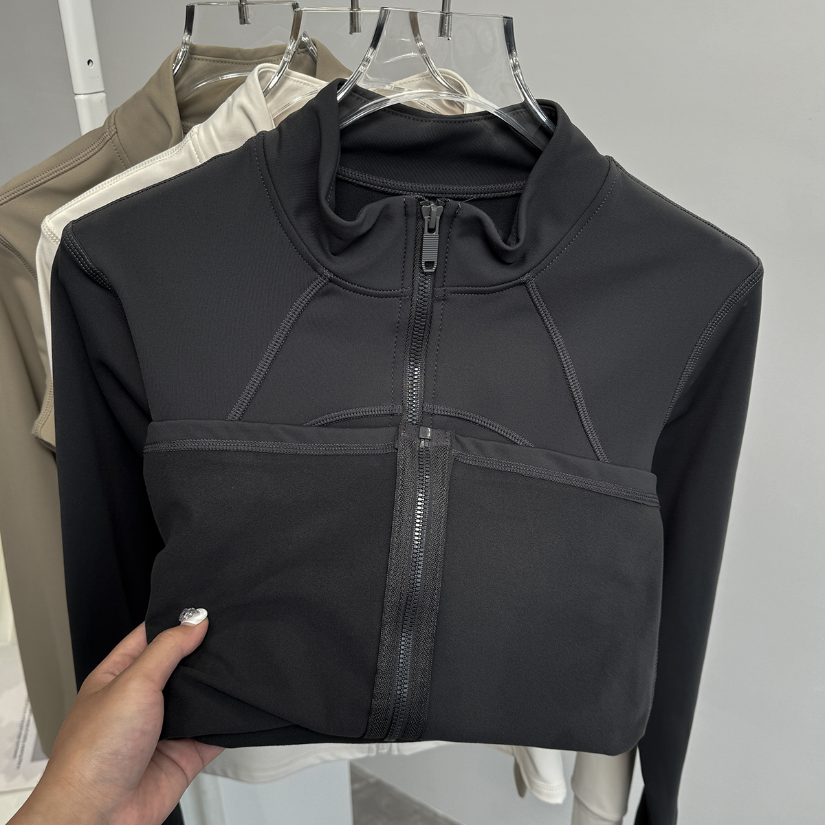 健身服外套女秋冬紧身显瘦