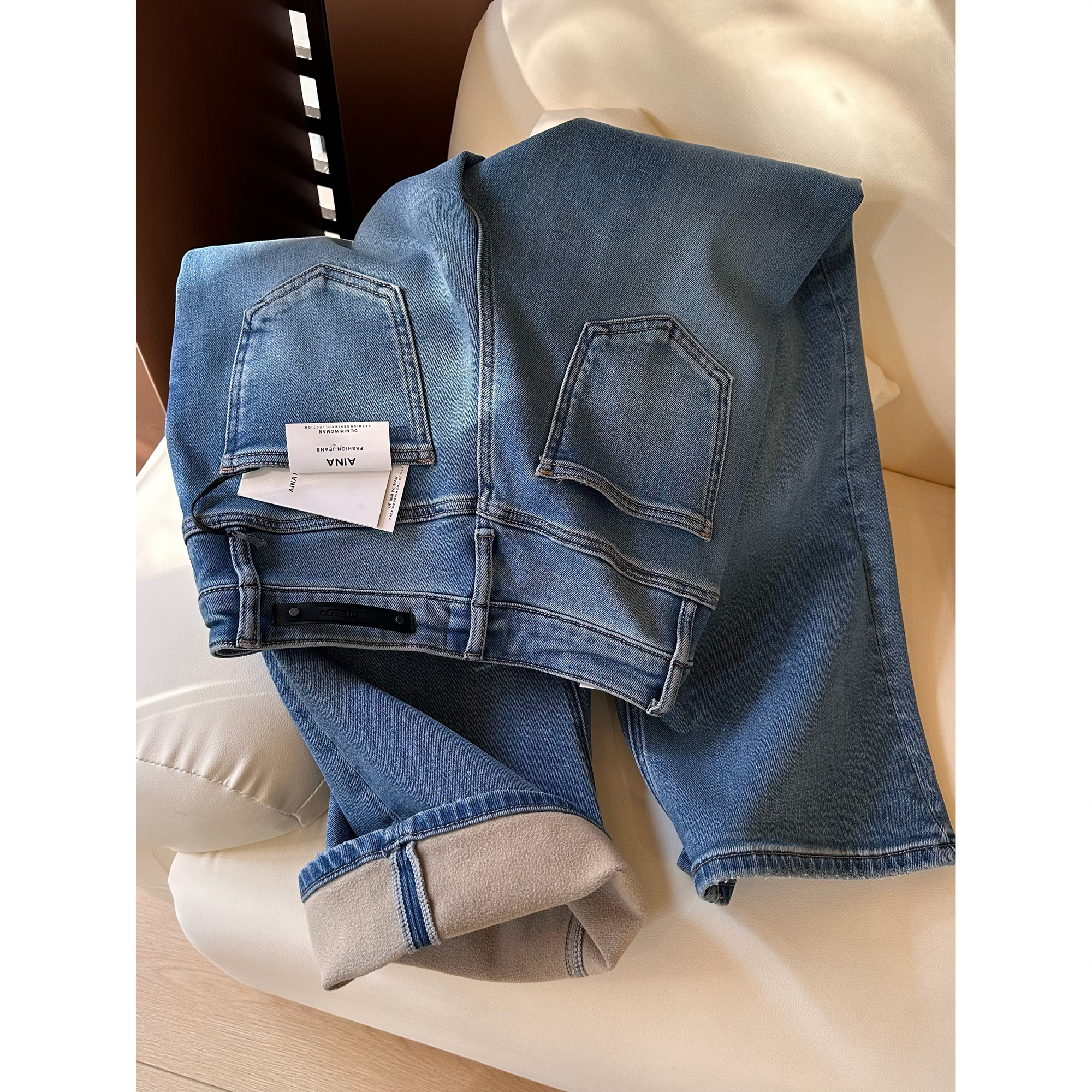 【ai*na原单】Q64加绒加厚牛仔裤女直筒冬季弹力显瘦自发热烟管裤