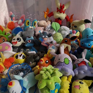 宠物小精灵菊叶草洁咪波加曼六尾雷丘火狐狸水跃鱼毛绒公仔玩具