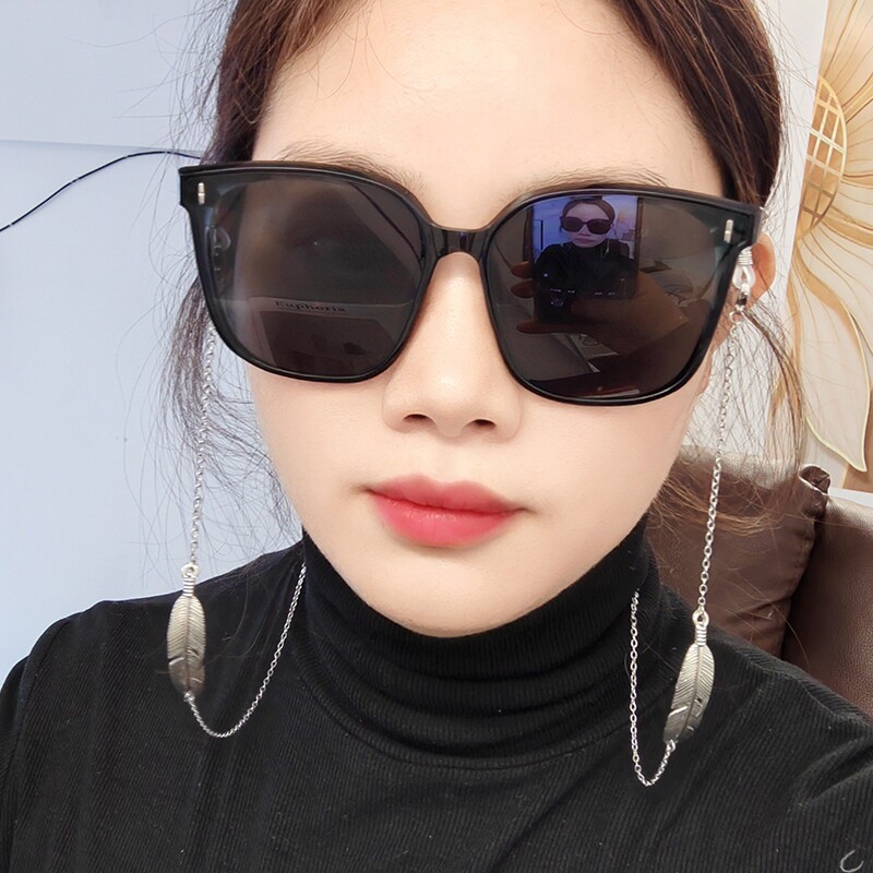 眼镜挂链女羽毛口罩链挂脖耳机挂绳墨镜绳不褪色钛钢复古挂链