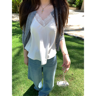 100天丝缎面丝滑v领蕾丝拼接背心吊带新品 内搭没烦恼 AHY