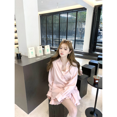 宽松垂感衬衫+甜美蛋糕短裙AHY