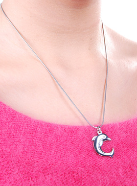 poko.show钨金女士海豚吊坠 送女朋友轻奢小众精致设计项链坠