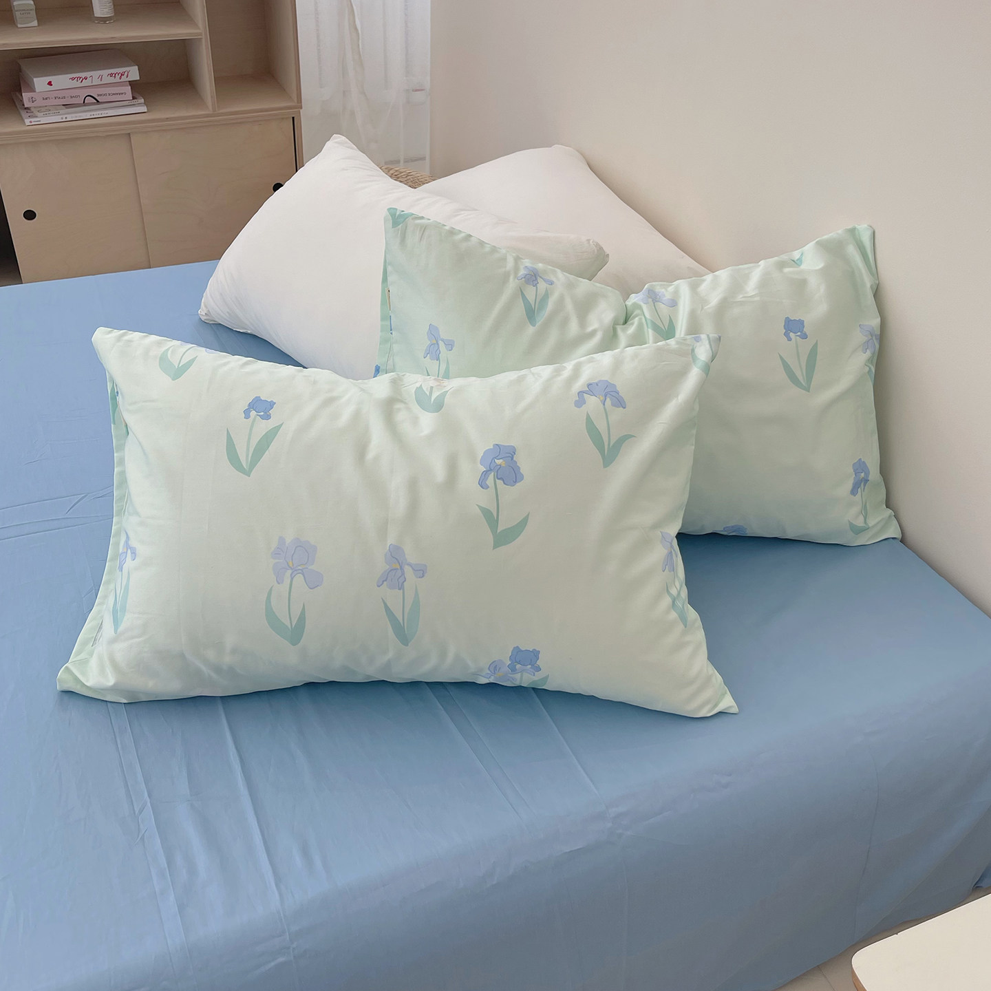 清晨鸢尾花 原创小清新花卉100全棉枕套文艺少女枕芯罩蓝色小众款