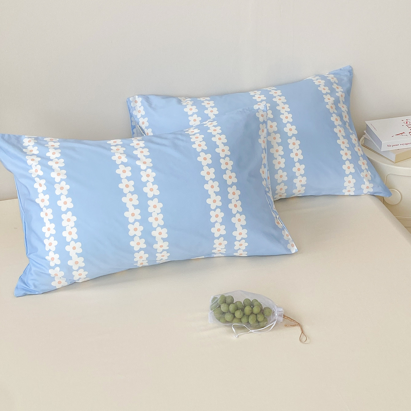 小苍兰 插画师原创可爱小白花全棉枕套枕芯罩48x74单只简约奶油蓝,床上用品,枕套,淘宝优惠券,粉丝福利购,淘宝优惠卷