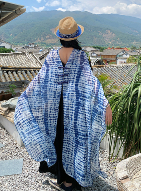 蓝色披肩云南扎染民族风围巾女旅游保暖防晒中式盘扣披风外搭薄款
