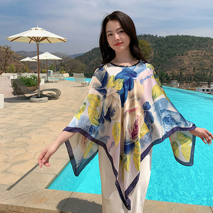海边穿搭套头衫防晒丝巾披肩女时尚洋气外搭夏季宽松百搭沙滩纱巾