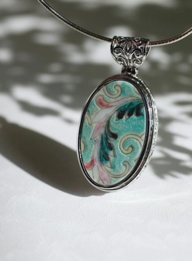 纯银镶嵌古瓷片吊坠五折