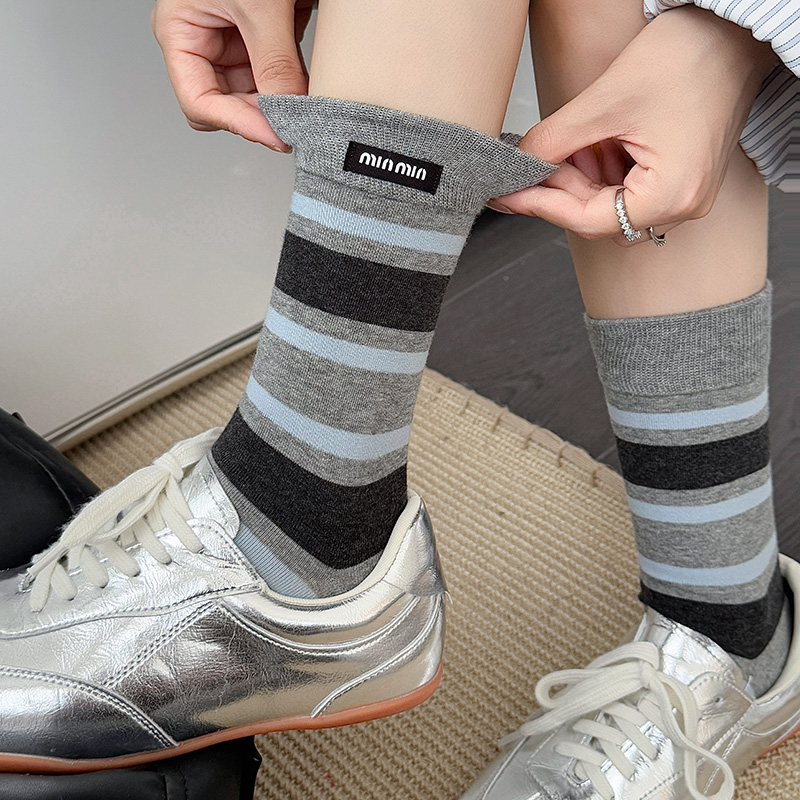 无骨miu系条纹袜子女春秋款纯棉2025新款爆款中筒袜堆堆袜长筒袜