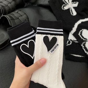 爱心袜子女ins潮网红韩国中筒袜纯棉外穿高腰长袜配鲨鱼裤袜秋冬