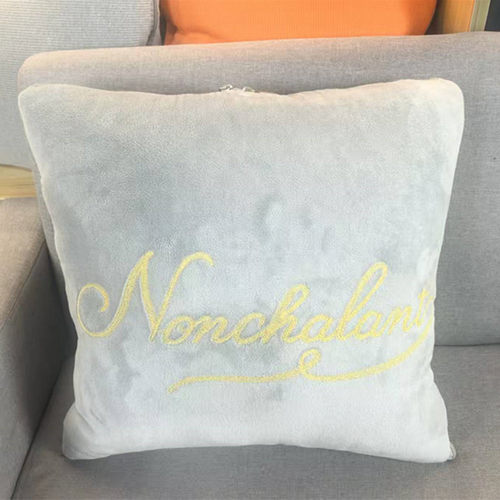 加厚新品抱枕被子两用二合一可爱卡通可折叠空调被午睡午休靠垫被