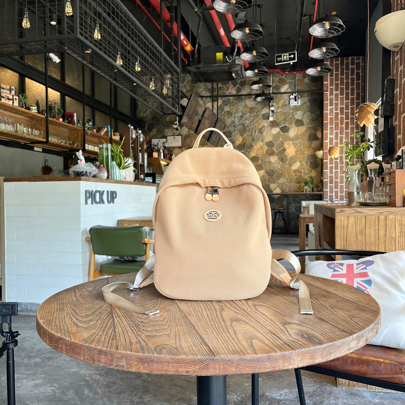 2025新款网格女双肩包潮时尚休闲小众设计大容量日常旅行通勤背包