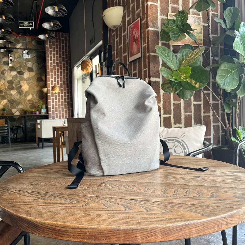 大容量旅行包小众背包