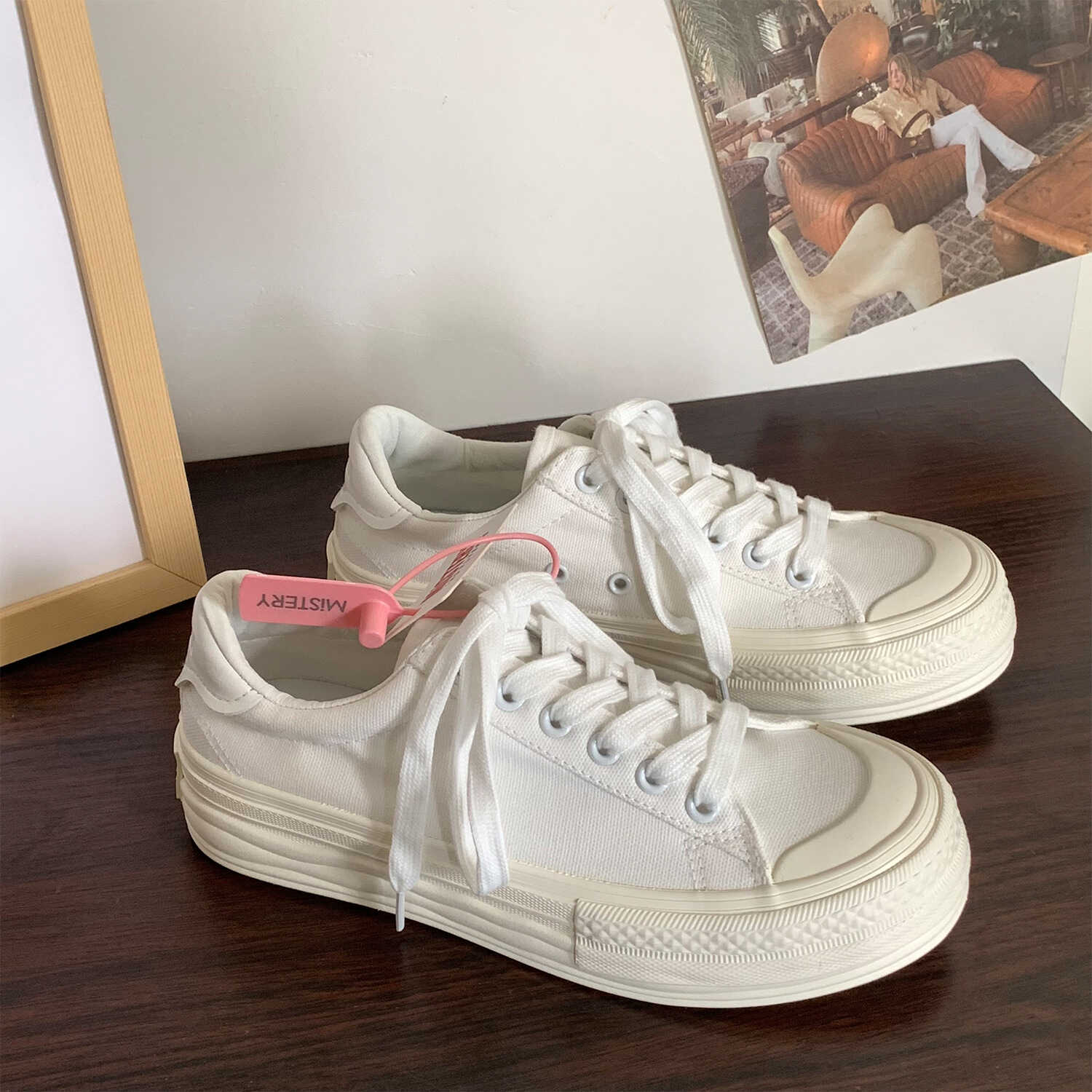 圆头小白鞋mistery学院风