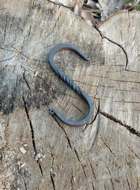 Primitiv 铁匠手工锻打弯钩 吊锅挂钩 户外挂钩 s铁钩 bushcraft
