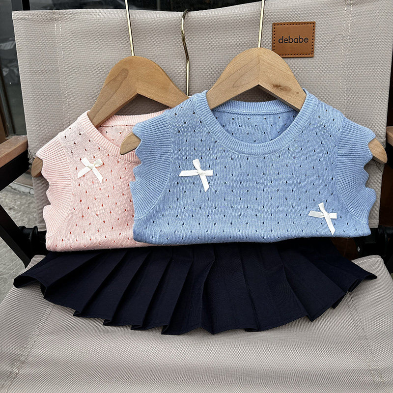 女童夏季针织透气无袖上衣2026儿童短袖百褶裙套装飞袖洋气学院风
