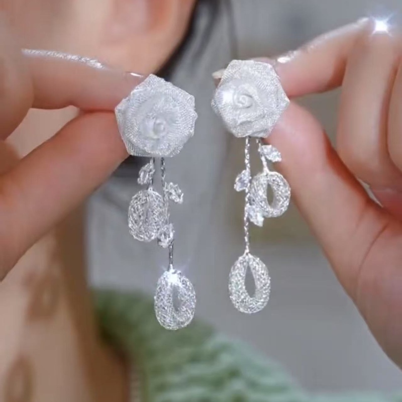 银色网纱玫瑰花流苏水晶耳环