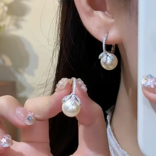 优雅气质锆石树叶珍珠耳环女轻奢高级感精致耳扣小众设计耳坠耳饰