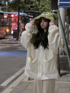 羊羔毛绒奶fufu外套女秋冬2024新款小众设计宽松开衫连帽卫衣ins