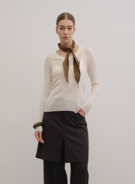 UNRESTRAIN「UNR」素色暖绒 宽松圆领针织衫女长袖打底衫上衣