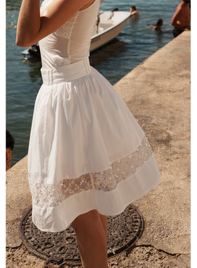 【UNRESTRAIN】UNR2025春夏新款白色法式蕾丝拼接半身裙女