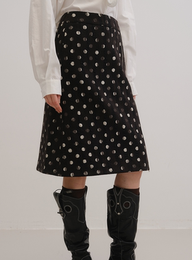UNRESTRAIN「UNR」失衡圆舞曲 波点双向拉链秋冬A字半身裙女