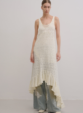 UNRESTRAIN「UNR」浮雕针织 领口双层拼接不规则下摆针织连衣裙女