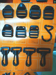 塑料四档扣 箱包调节扣 目字扣