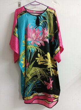 欧美高档缎面提花连衣裙夏新款玫红丝绸印花裙蝙蝠袖波西米亚女裙
