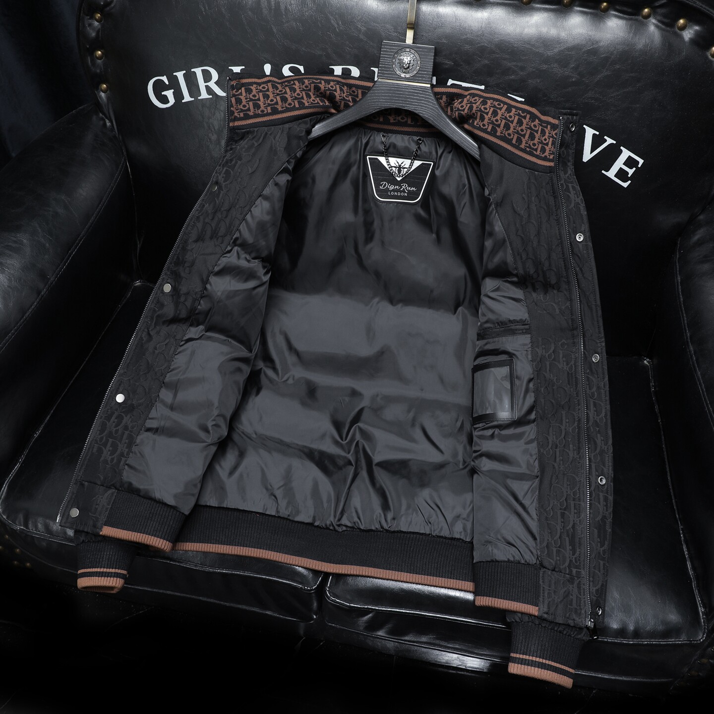 Y2501P3552025高端冬季90%白鸭绒立领提花羽绒服沙发395,男装羽绒服,钱塘6016-1(原3019)