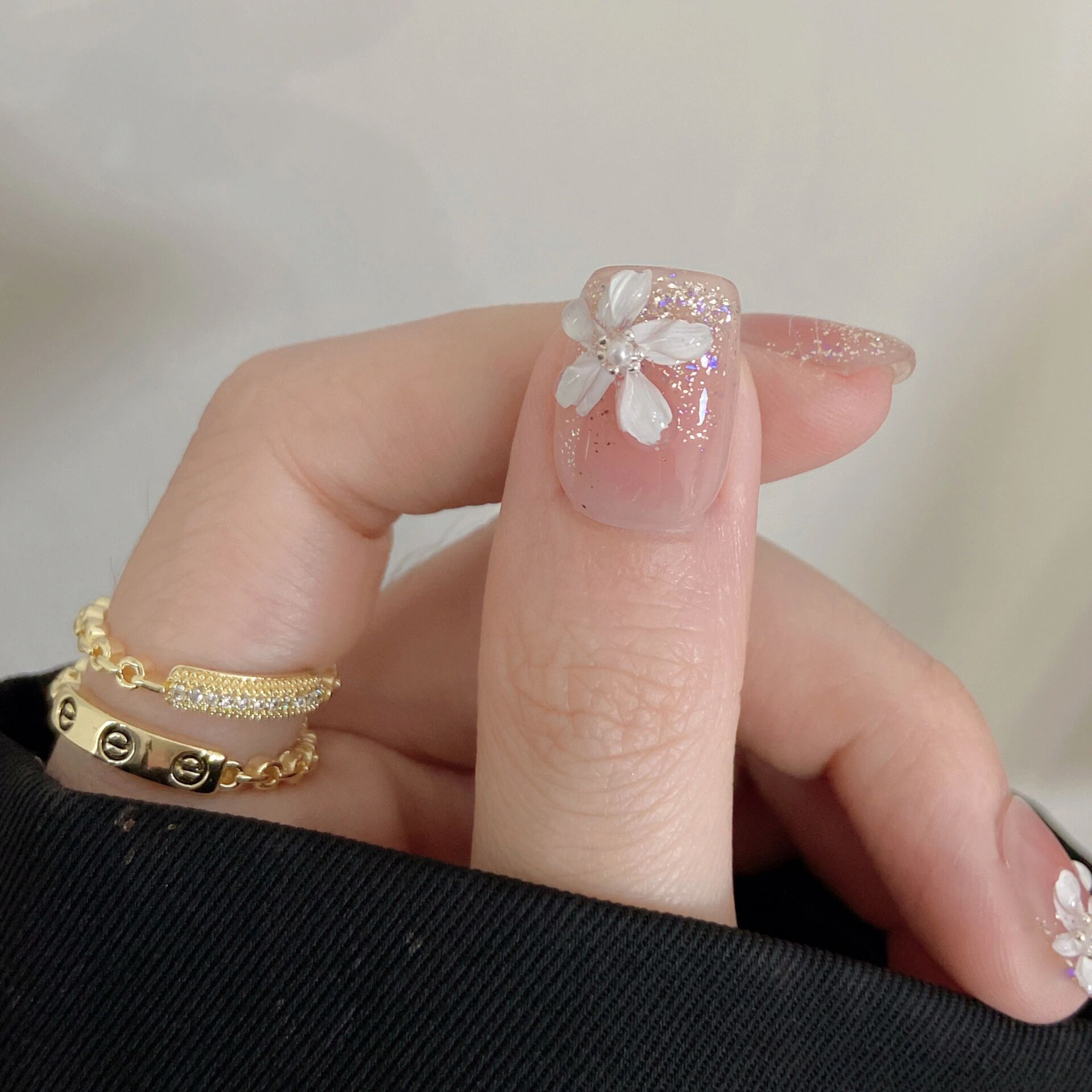 淳贵人指甲贴片 温柔显白手绘花朵腮红美甲成品 纯手工新娘穿戴甲