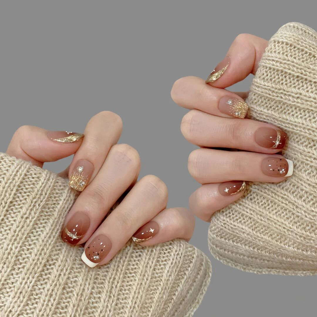 淳贵人指甲贴片秋冬显白仙女棕红晕染渐变手绘鎏金法式纯手工美甲