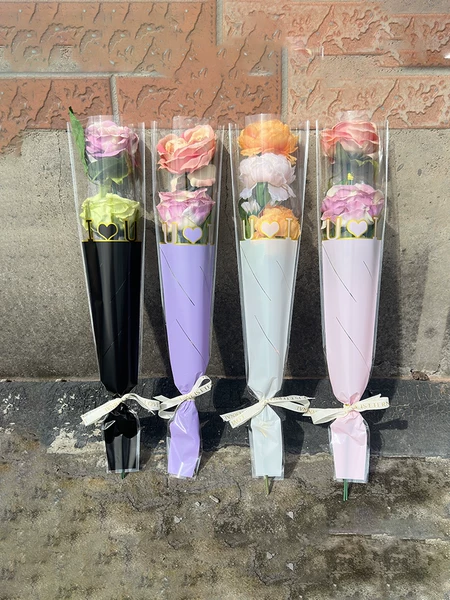 Товары от 明花心鲜花包装材料批发