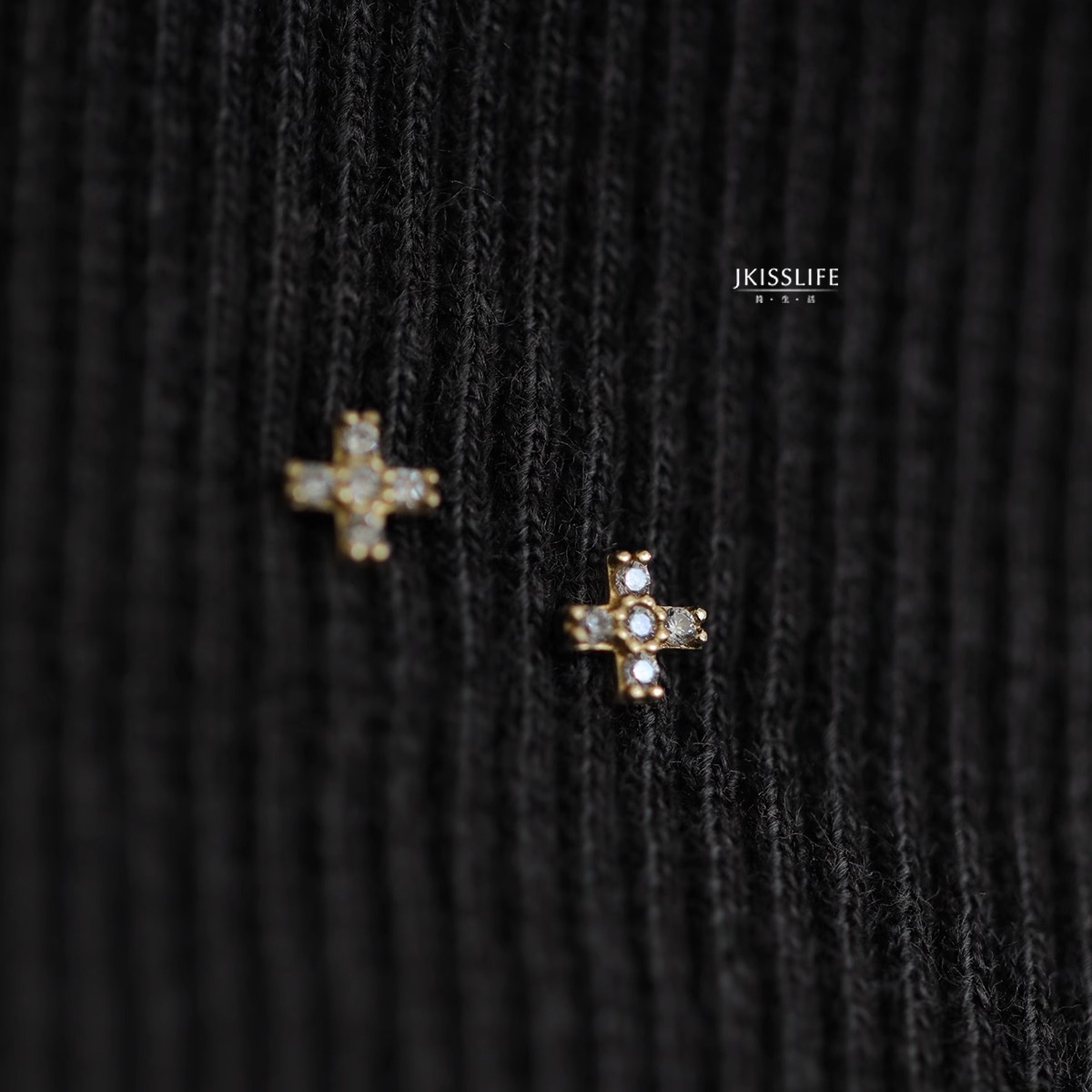 9K黄金迷你十字架螺丝K金耳钉