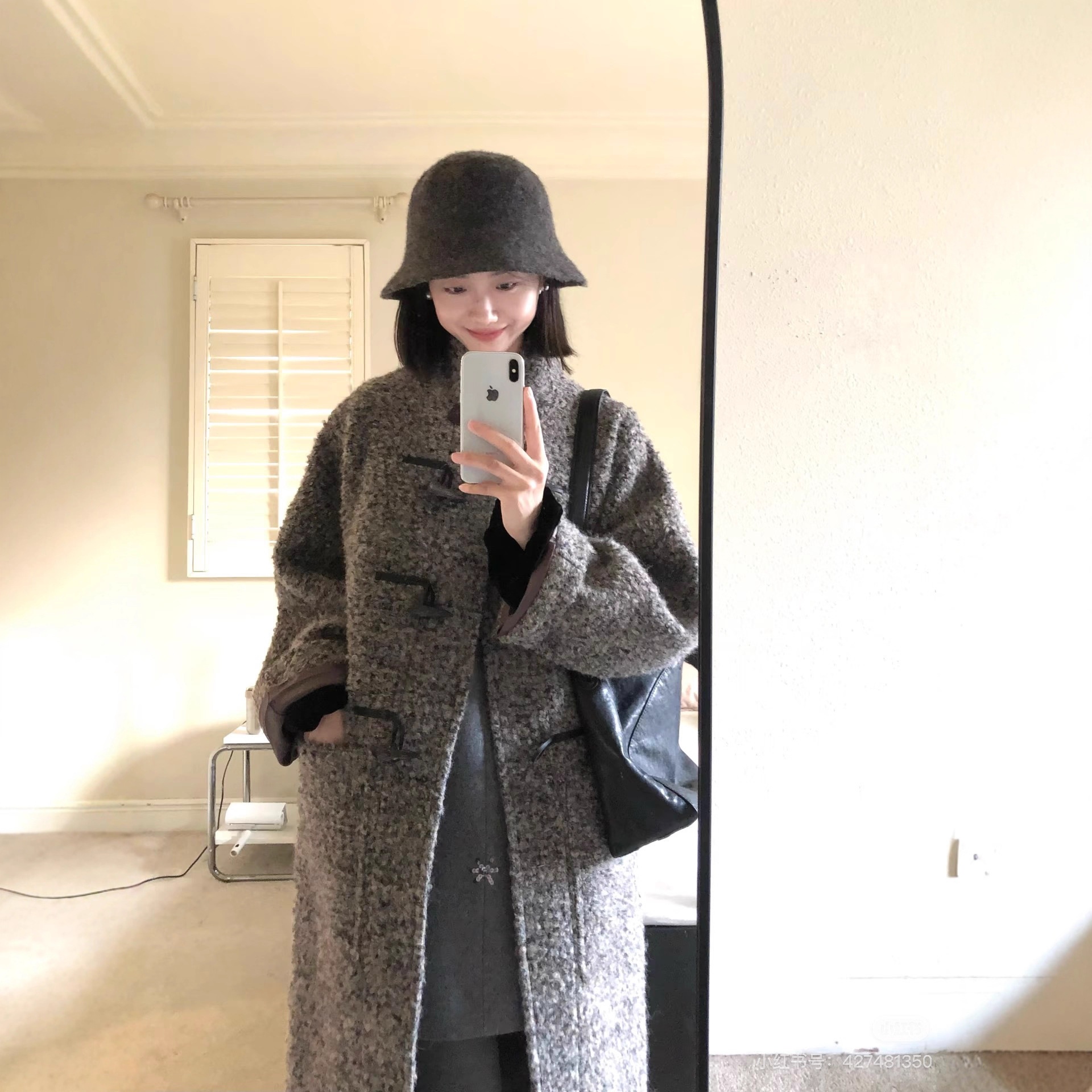 2025秋冬长款柔软蓬松圈圈呢羊驼毛羊毛复古牛角扣廓形大衣